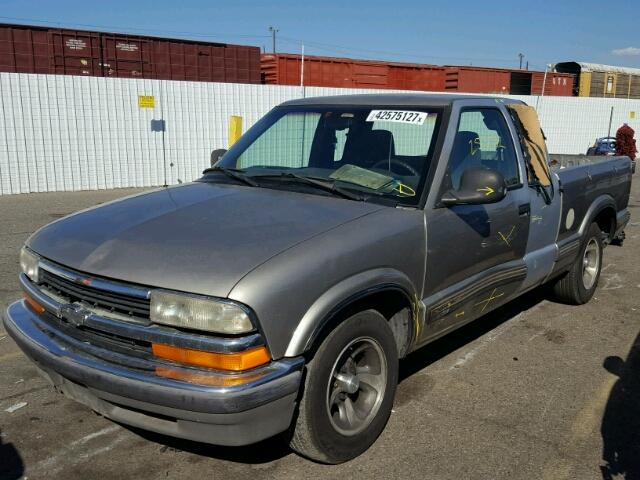 1GCCS1942W8164928 - 1998 CHEVROLET S TRUCK S1 GOLD photo 2