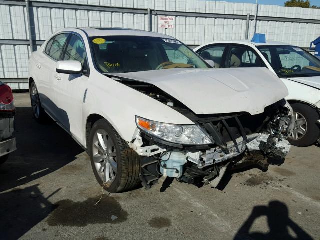 1LNHL9DR4BG606107 - 2011 LINCOLN MKS WHITE photo 1