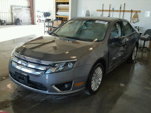 3FADP0L3XBR141749 - 2011 FORD FUSION HYB GRAY photo 2