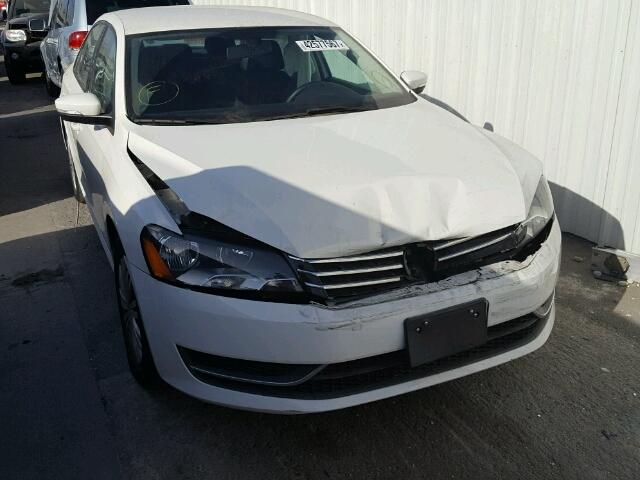 1VWAT7A38FC037590 - 2015 VOLKSWAGEN PASSAT S თეთრი ფოტო 1