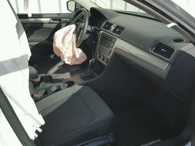 1VWAT7A38FC037590 - 2015 VOLKSWAGEN PASSAT S თეთრი ფოტო 5