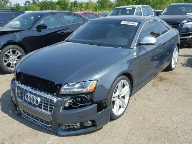 WAURV78T19A009861 - 2009 AUDI S5 QUATTRO GRAY photo 2