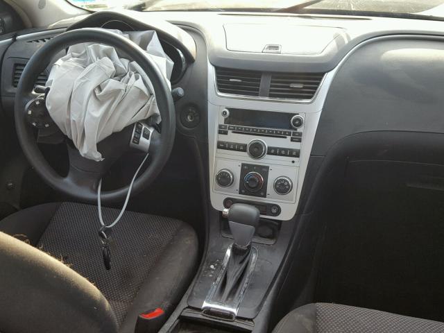 1G1ZH57B59F118617 - 2009 CHEVROLET MALIBU 1LT SILVER photo 9