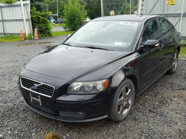 YV1MS682662167152 - 2006 VOLVO S40 T5 BLACK photo 2