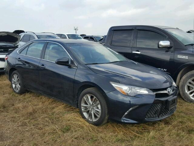 4T1BF1FK3HU770909 - 2017 TOYOTA CAMRY LE შავი ფოტო 1