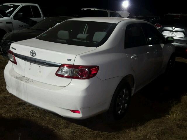 2T1BU4EE0BC629582 - 2011 TOYOTA COROLLA BA WHITE photo 4