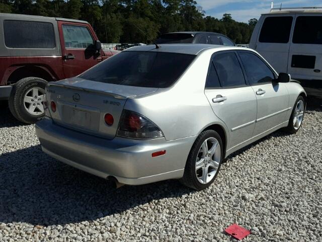 JTHBD192840094236 - 2004 LEXUS IS SILVER photo 4