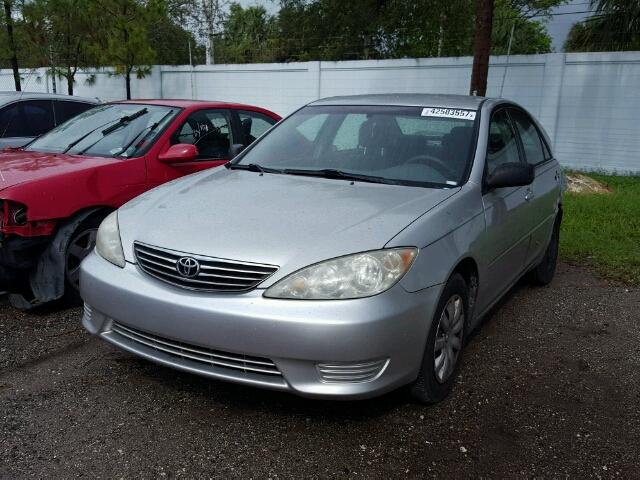 4T1BE32K96U144461 - 2006 TOYOTA CAMRY LE SILVER photo 2