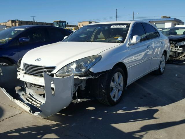 JTHBA30G255131282 - 2005 LEXUS ES 330 WHITE photo 2