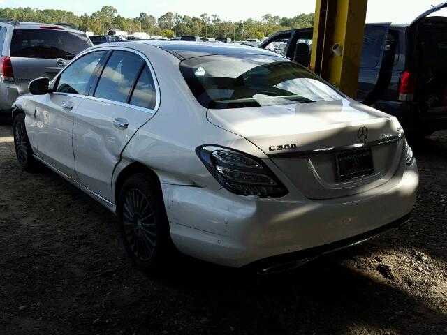 55SWF4KB6FU014993 - 2015 MERCEDES-BENZ C WHITE photo 3