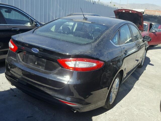 3FA6P0LU3GR356172 - 2016 FORD FUSION SE BLACK photo 4