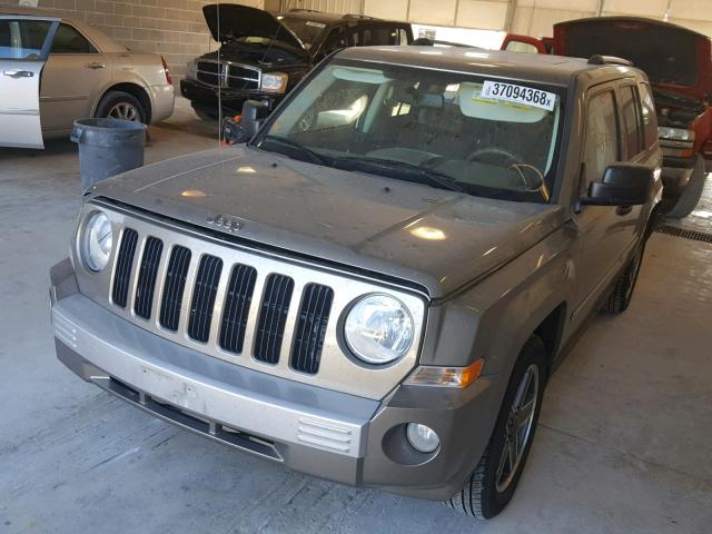 1J8FF48W38D759599 - 2008 JEEP PATRIOT LI TAN photo 2