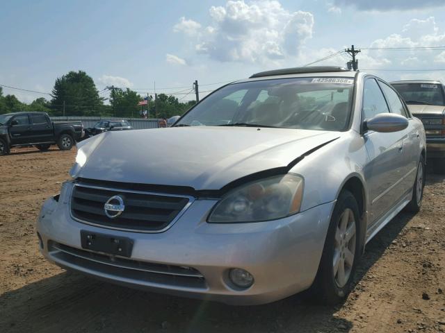 1N4AL11E93C333902 - 2003 NISSAN ALTIMA BAS SILVER photo 2