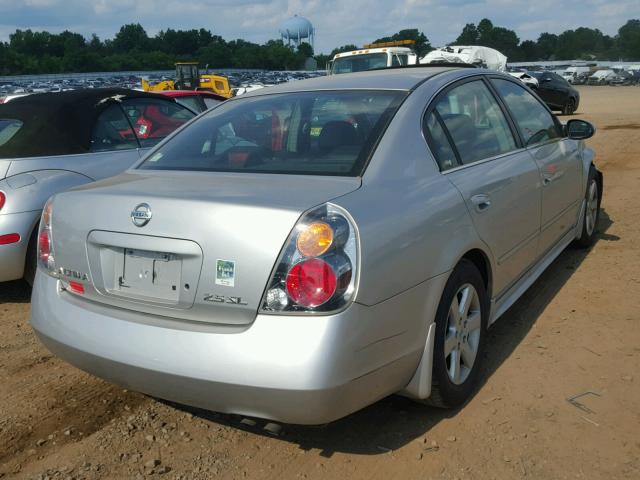 1N4AL11E93C333902 - 2003 NISSAN ALTIMA BAS SILVER photo 4