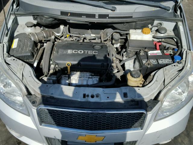 KL1TD6DE3AB109706 - 2010 CHEVROLET AVEO LS SILVER photo 7