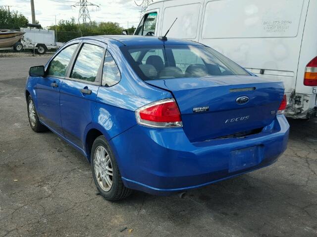 1FAHP3FN9BW136765 - 2011 FORD FOCUS SE BLUE photo 3