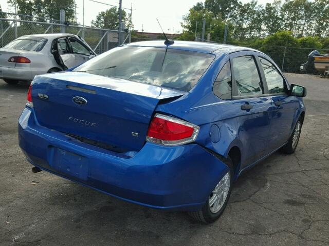 1FAHP3FN9BW136765 - 2011 FORD FOCUS SE BLUE photo 4