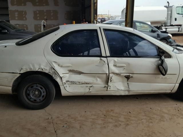 1B3EJ46X9WN214237 - 1998 DODGE STRATUS WHITE photo 9