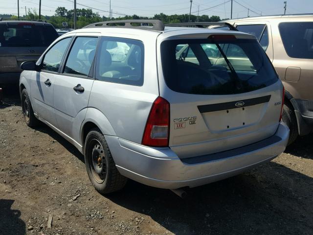 1FAFP36N55W174862 - 2005 FORD FOCUS ZXW GRAY photo 3