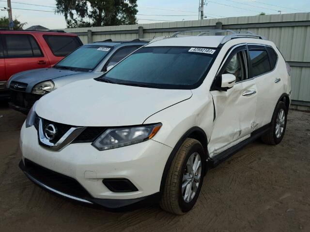 KNMAT2MT9GP632203 - 2016 NISSAN ROGUE S WHITE photo 2