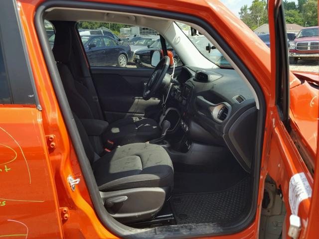 ZACCJABT0GPE38982 - 2016 JEEP RENEGADE L ORANGE photo 5