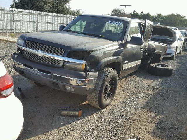 1GCGC23U74F149105 - 2004 CHEVROLET SILVERADO BLACK photo 2