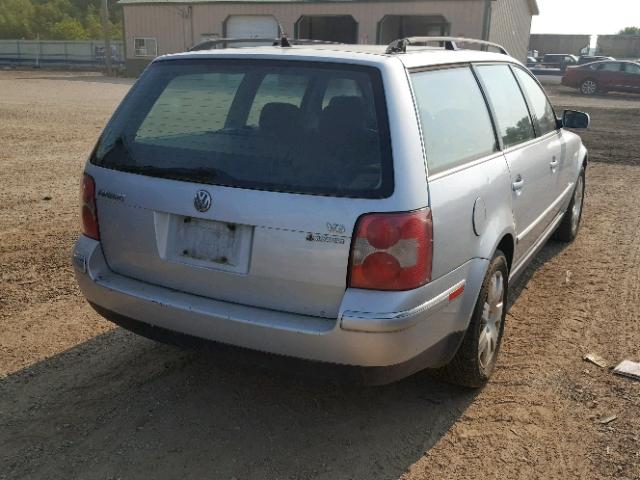 WVWYH63B21E259606 - 2001 VOLKSWAGEN PASSAT GLX SILVER photo 4