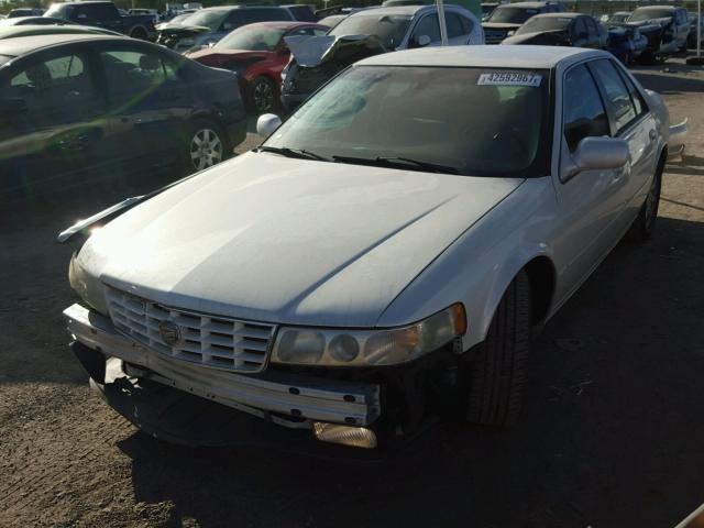 1G6KS54Y02U250224 - 2002 CADILLAC SEVILLE SL WHITE photo 2