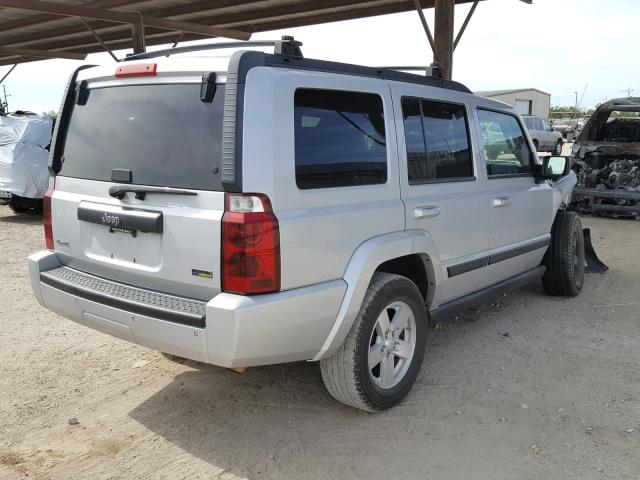 1J8HG48P47C527919 - 2007 JEEP COMMANDER SILVER photo 4