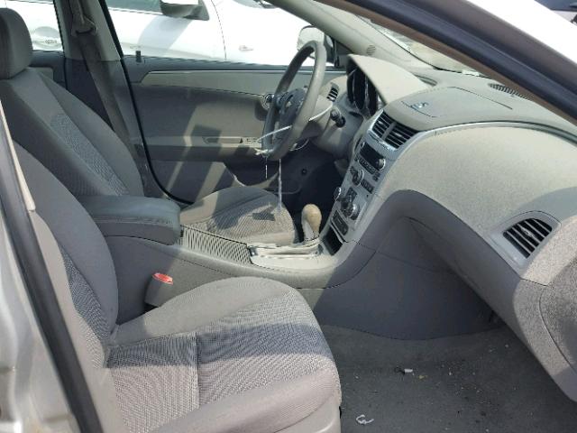 1G1ZH57B89F141745 - 2009 CHEVROLET MALIBU 1LT 银色 照片 5