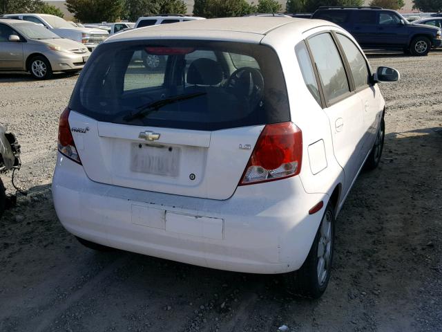 KL1TD66688B206612 - 2008 CHEVROLET AVEO BASE Blanc photo 4