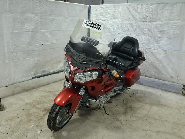 1HFSC47F18A709212 - 2008 HONDA GL1800 RED photo 2