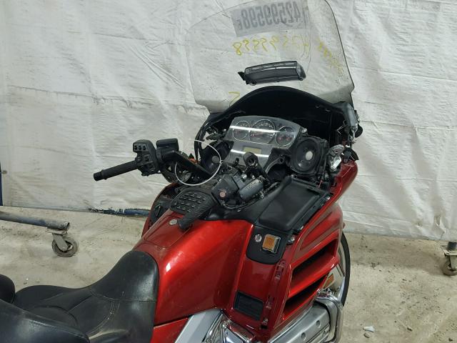 1HFSC47F18A709212 - 2008 HONDA GL1800 RED photo 5