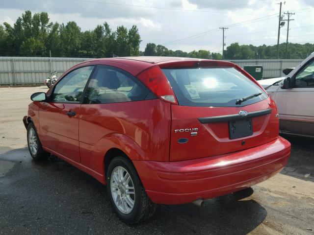 1FAFP31N16W225525 - 2006 FORD FOCUS ZX3 RED photo 3