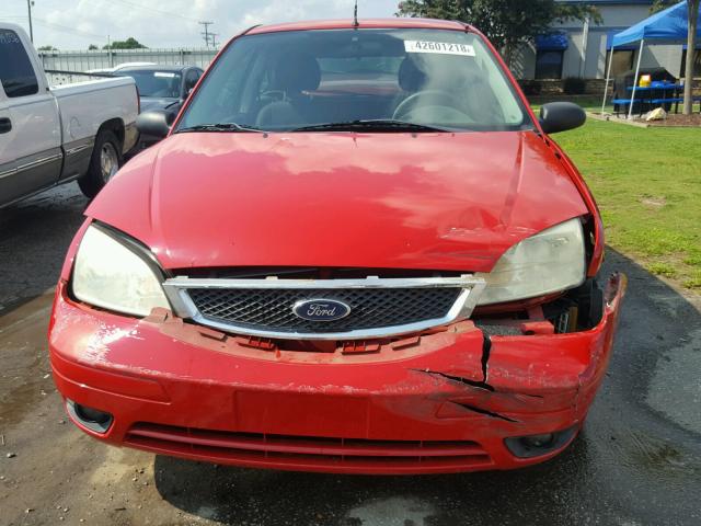 1FAFP31N16W225525 - 2006 FORD FOCUS ZX3 RED photo 7