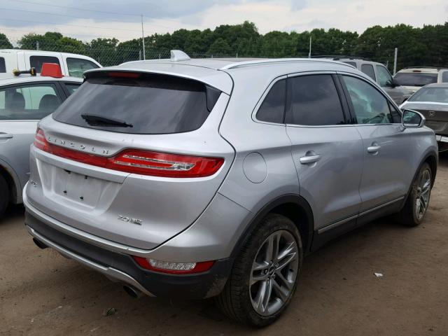 5LMCJ3D93GUJ27261 - 2016 LINCOLN MKC RESERV SILVER photo 4