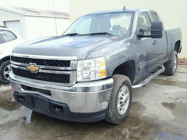 1GC2CXCG7BZ436666 - 2011 CHEVROLET SILVERADO GRAY photo 2