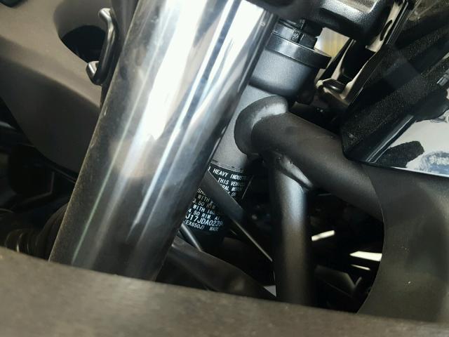 JKAEXEJ17JDA02390 - 2018 KAWASAKI EX650 J ვერცხლისფერი ფოტო 10