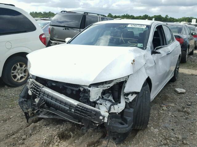 1HGCR2F50FA212998 - 2015 HONDA ACCORD WHITE photo 2