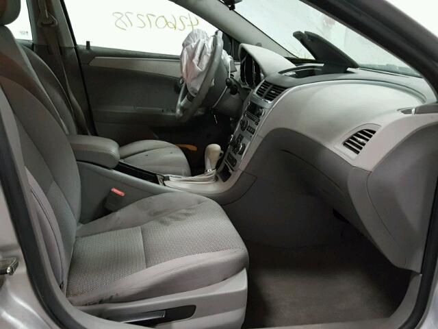 1G1ZB5E17BF206411 - 2011 CHEVROLET MALIBU LS Gümüş foto 5