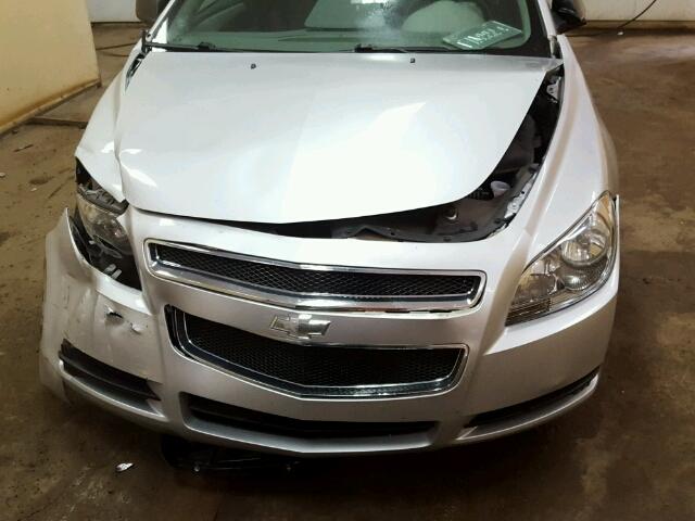 1G1ZB5E17BF206411 - 2011 CHEVROLET MALIBU LS Gümüş foto 7