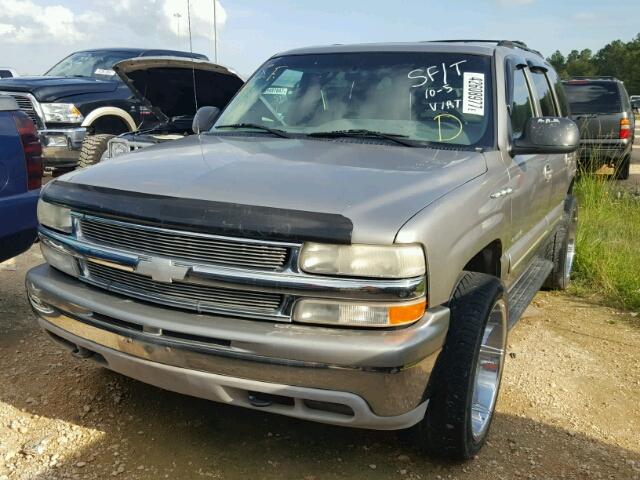 1GNEC13T91R146605 - 2001 CHEVROLET TAHOE C150 SILVER photo 2