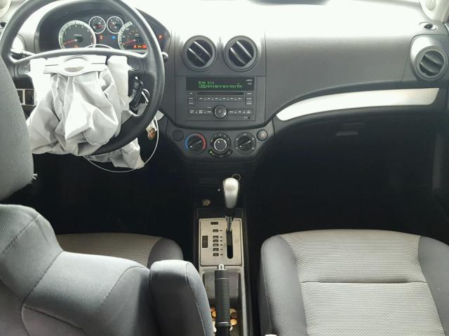 KL1TD6DE8BB118922 - 2011 CHEVROLET AVEO LS RED photo 9