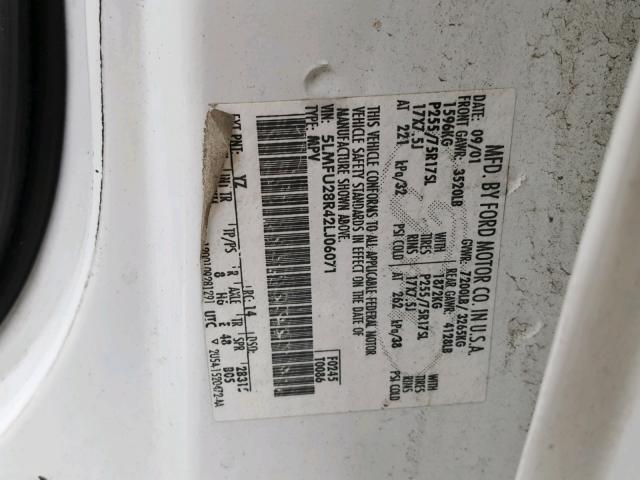 5LMFU28R42LJ06071 - 2002 LINCOLN NAVIGATOR WHITE photo 10