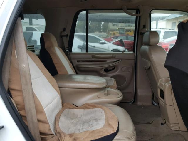 5LMFU28R42LJ06071 - 2002 LINCOLN NAVIGATOR WHITE photo 6