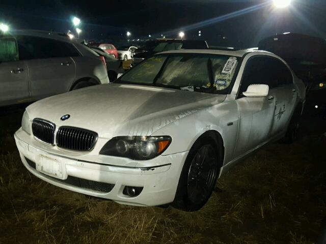 WBAHN83517DT69766 - 2007 BMW 750 WHITE photo 2