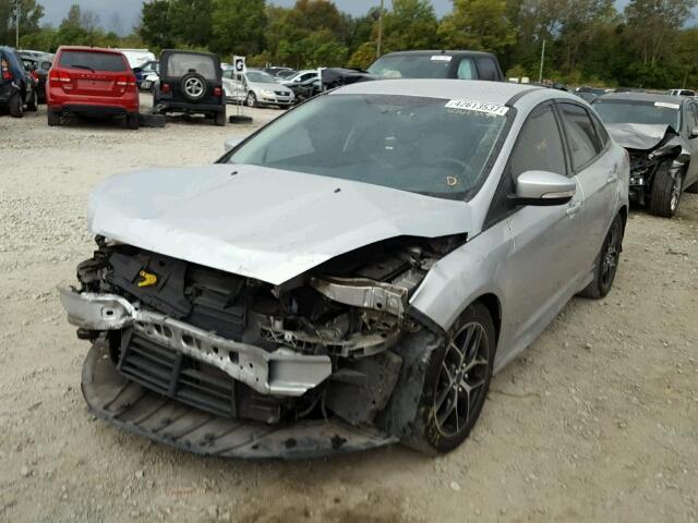 1FADP3F2XFL339644 - 2015 FORD FOCUS SE SILVER photo 2