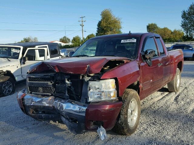 1GCEK190X8Z235375 - 2008 CHEVROLET SILVERADO RED photo 2