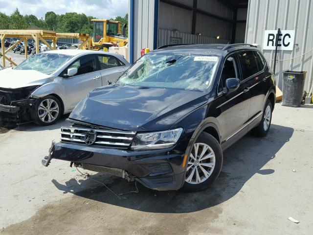 3VV3B7AX9JM108368 - 2018 VOLKSWAGEN TIGUAN SE Чорний фото 2