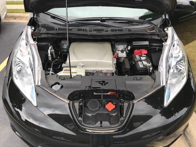 1N4BZ0CPXHC309482 - 2017 NISSAN LEAF S BLACK photo 6